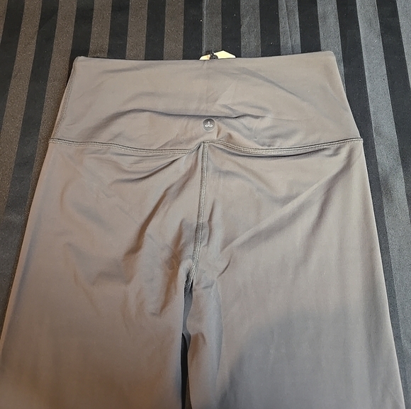 prAna Layna 7/8 Leggings XS Or Large Dark Iron Gray High Waist Stretch - Picture 8 of 12